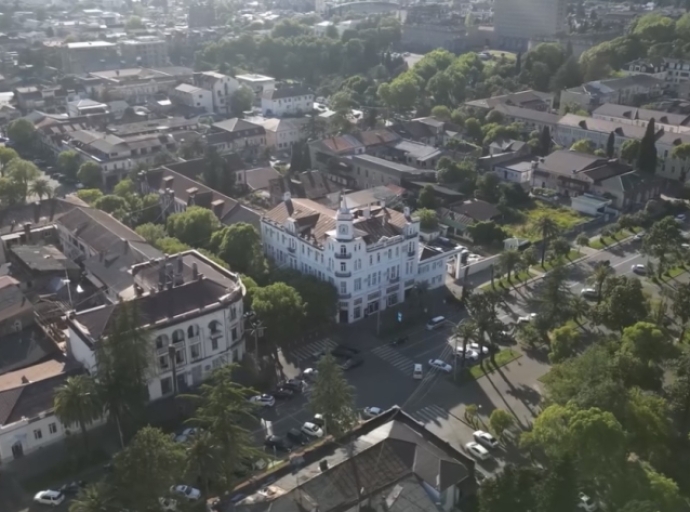 Что изменилось в Сухуме за год?